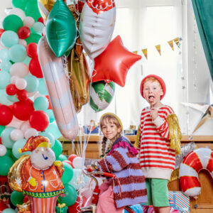 Stojący balon foliowy Mikołaj 63x106 cm