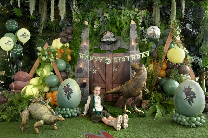 Balon foliowy Logo Park Jurajski Z HELEM - obrazek 3